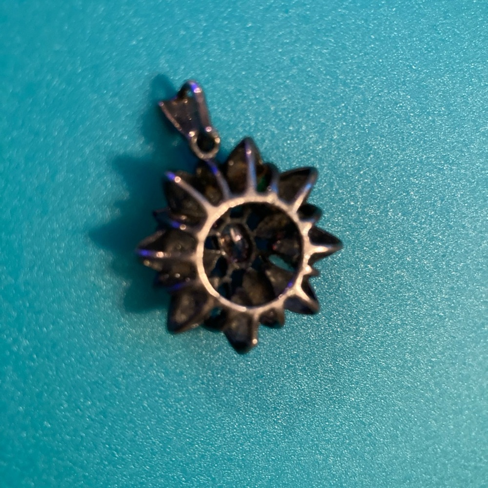 Vintage Pendant - Picture 6 of 6